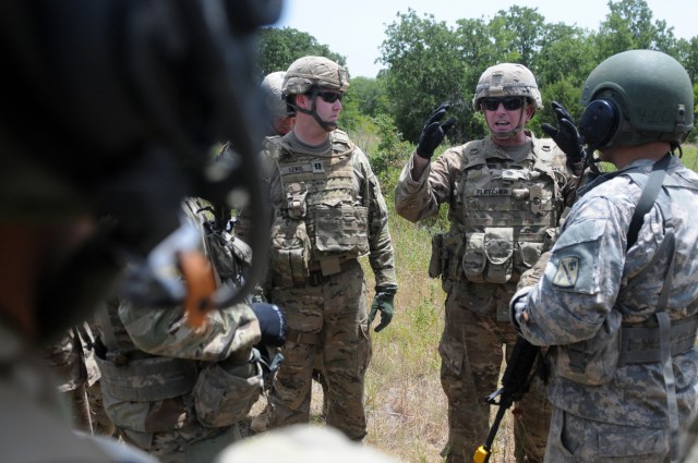 Texas Army National Guard Soldiers shine in HIMARS training, despite 'the fog of war'