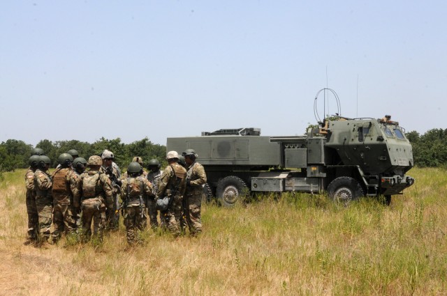 Texas Army National Guard Soldiers shine in HIMARS training, despite 'the fog of war'