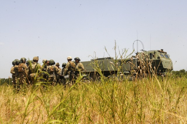 Texas Army National Guard Soldiers shine in HIMARS training, despite 'the fog of war'