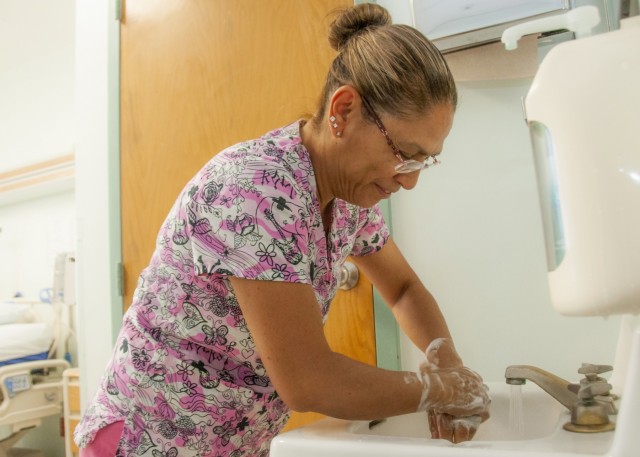 Hand hygiene heroes recognized in homage to antisepsis pioneer