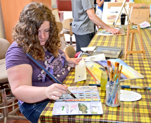 Students find instruction, inspiration in MWR art classes