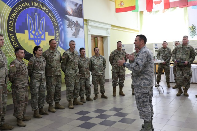 General Lengyel visits Ukraine