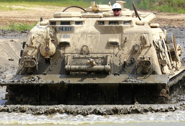 RTS-Maintenance students train in Tracked Vehicle Recovery Course at Fort McCoy