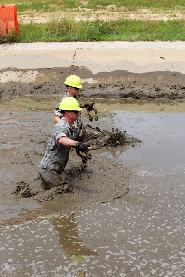 Students build skills in tracked vehicle recovery during RTS-Maintenance course at Fort McCoy