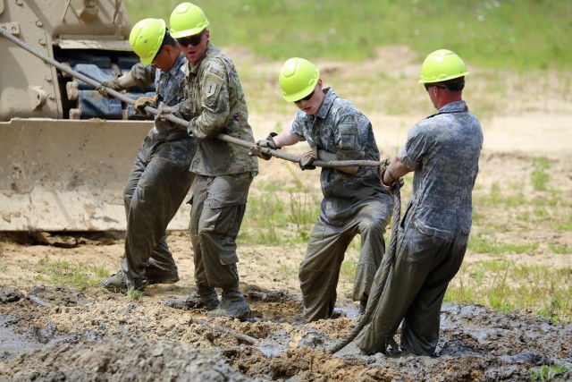 Students build skills in tracked vehicle recovery during RTS-Maintenance course at Fort McCoy