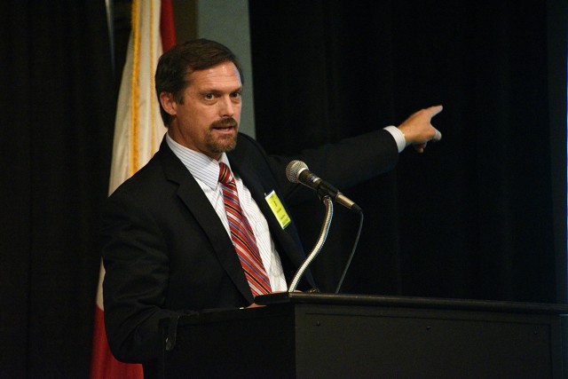 SMDC Tech Center leadership discuss cyber defense at symposium