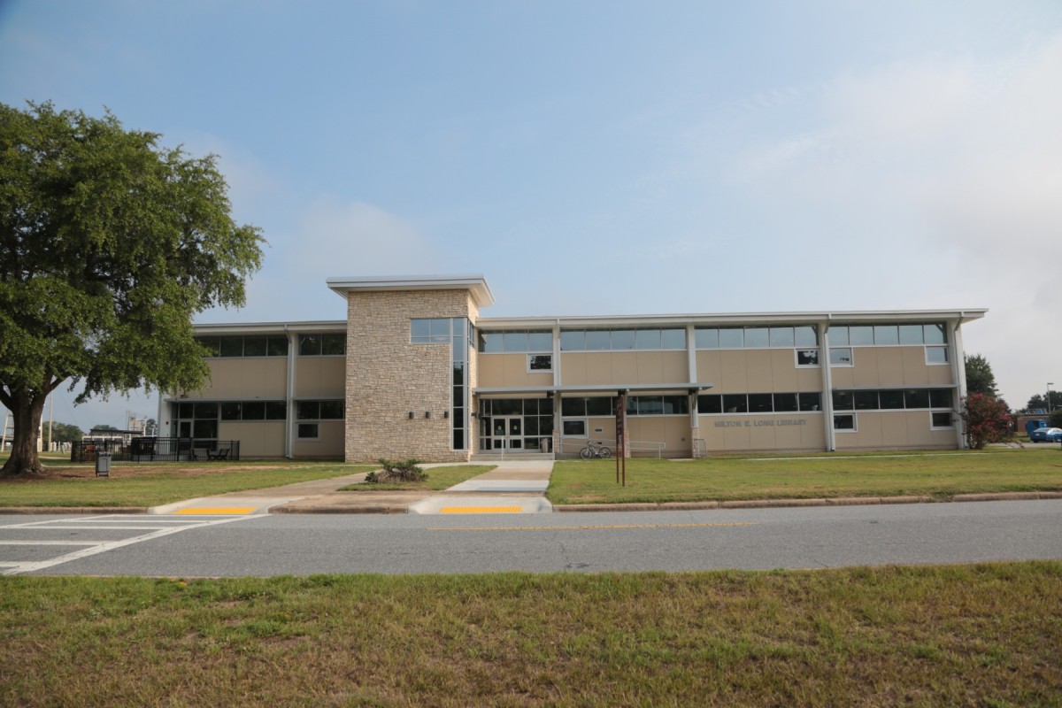 New library fulfills need for Benning Families 'Long'ing for resources ...