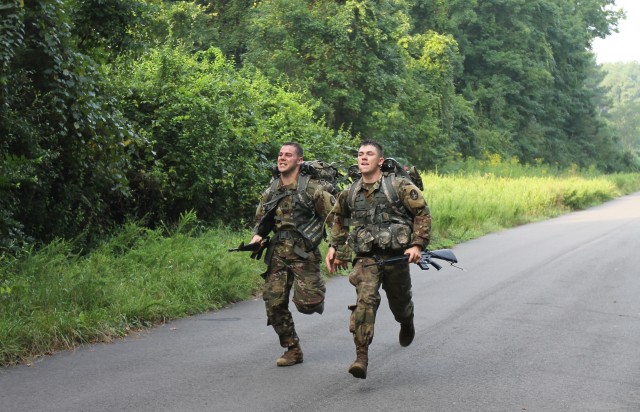 Army Cyber's top Soldiers, NCOs excel in Best Warrior Competition