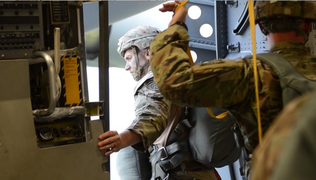 2-505 PIR Paratroopers Train to Conduct Joint Forcible Entry