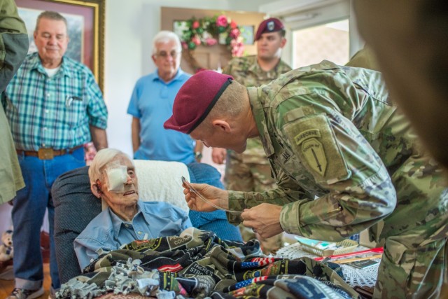 1-507th and Liberty Jump Team visit World War II Veteran