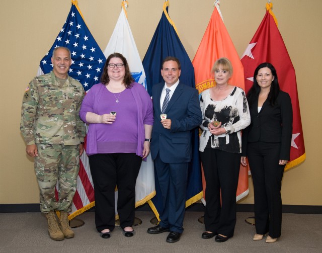 CECOM updates AMC commander