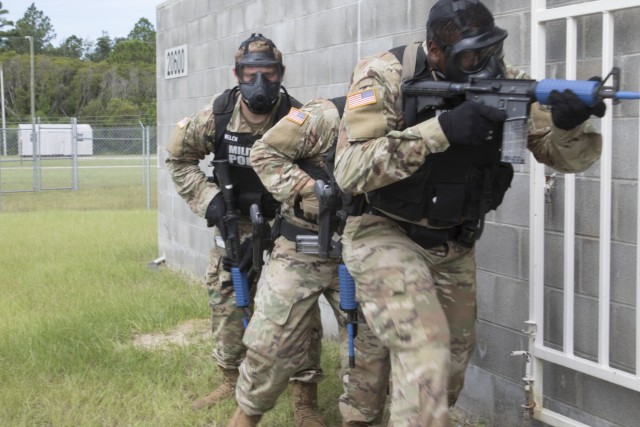 293rd MP Company trains to respond to active shooters