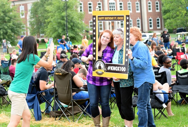 Thousands attend Easton Corbin free Fort Knox centennial concert