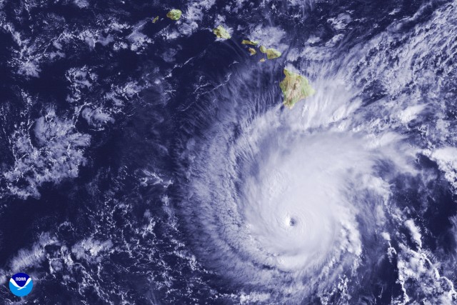 Major Hurricane Lane Heads Toward Hawaii