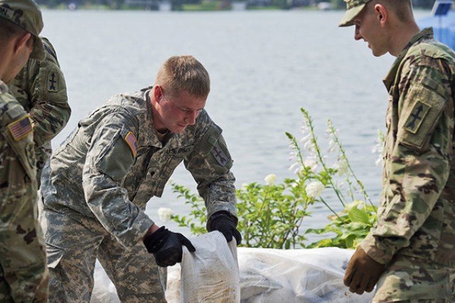 Wisconsin National Guard continues sandbagging in Madison