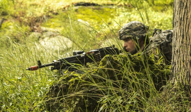 New York National Guard school turns Soldiers into infantry members