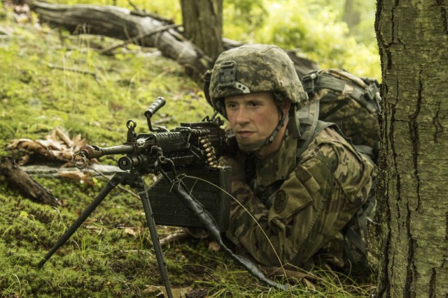 New York National Guard school turns Soldiers into infantry members