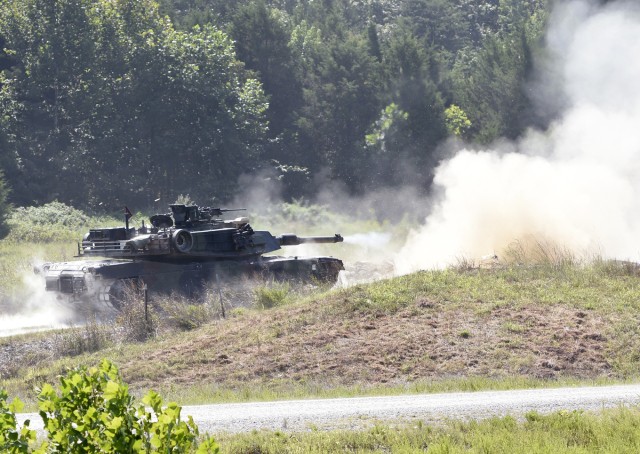 Local Marines host tank gunnery competition at Fort Knox range