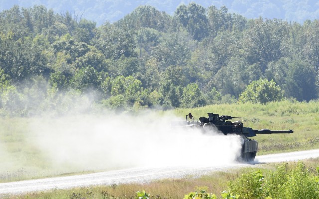 Local Marines host tank gunnery competition at Fort Knox range