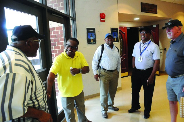 Liguid logisticians build upon heritage during reunion
