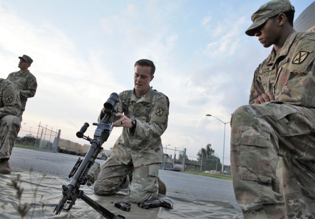 1BCT Rocks the Best Lieutenant Competition