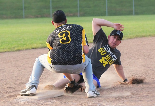 Softball Championship01