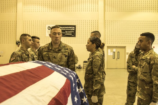 New York Army Guard members tackle demanding funeral honors course