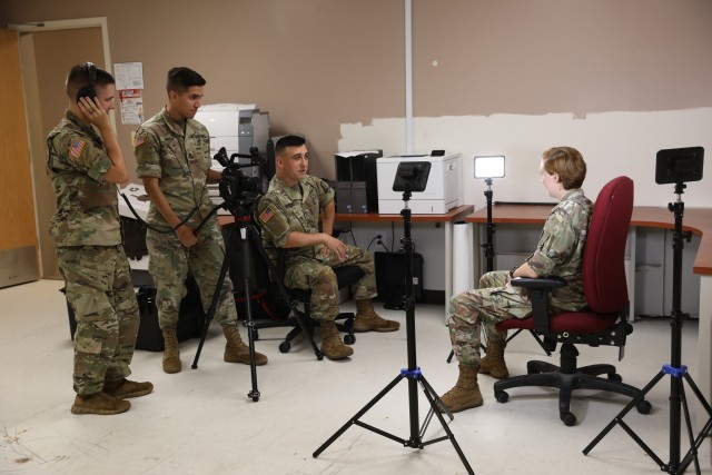 Army equips first unit with new tactical media kits