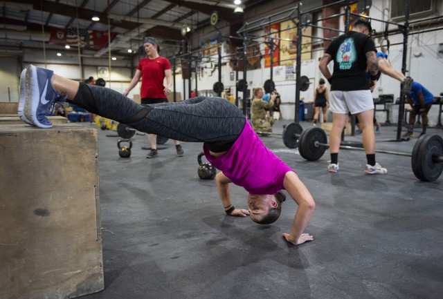 While deployed in Kuwait, Soldiers get their daily fix of functional fitness