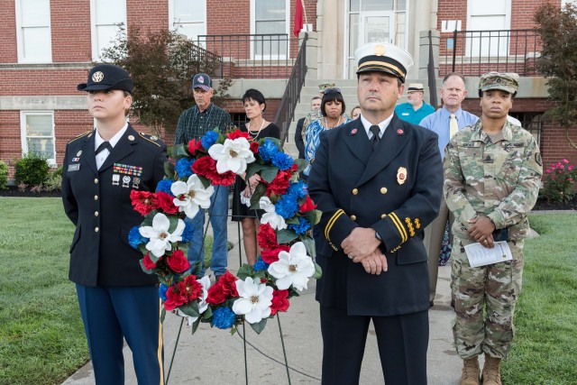 Several Knox community members attend Patriot Day observance