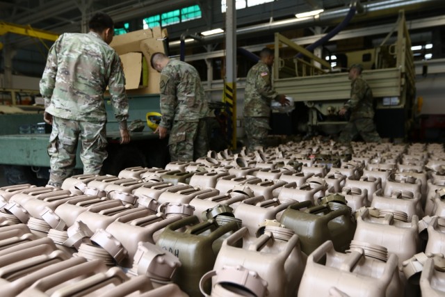 Defenders prepare to support Hurricane Florence relief efforts