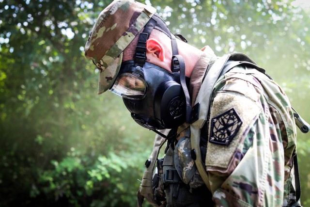 Warrior tasks challenge Soldiers in 'Tough Squad' competition