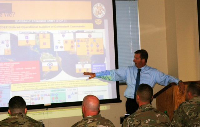 Retired sergeant major of the Army speaks with New York NCOs