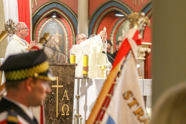 1-82 FA participates in Polish Celebrations