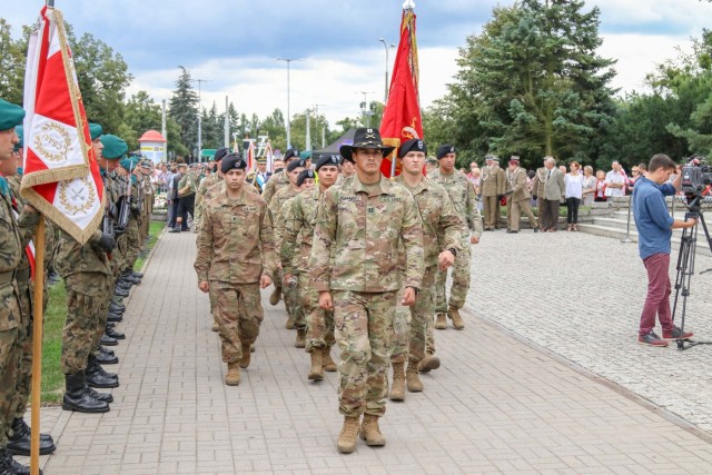 1-82 FA participates in Polish Celebrations