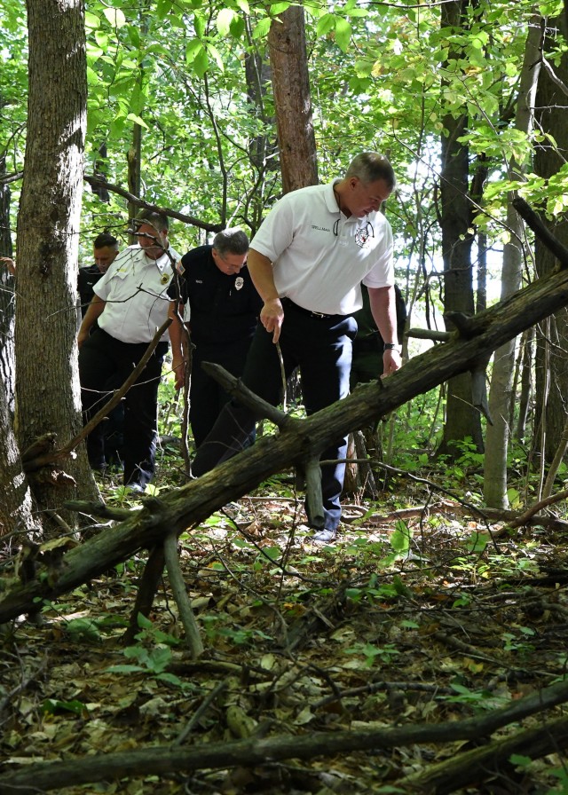 Fort Drum firefighters train in search-and-rescue techniques with NYS forest rangers