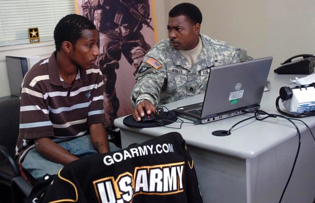 Recruiters face anti-military influencers