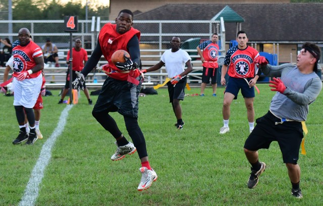 2018 Flag football regular season kicks off this week