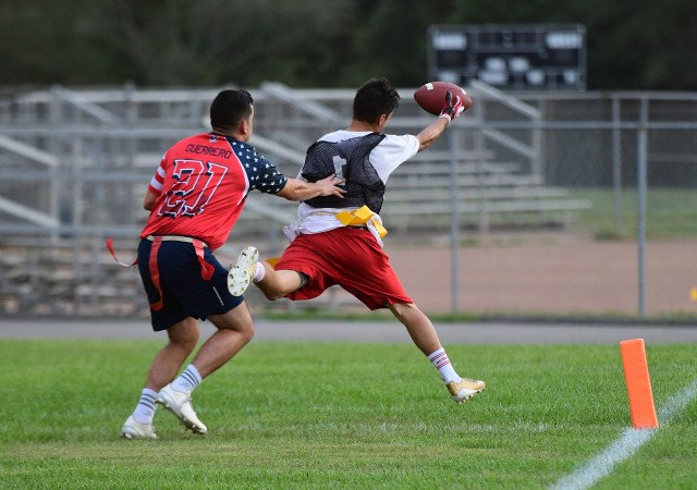 2018 Flag football regular season kicks off this week