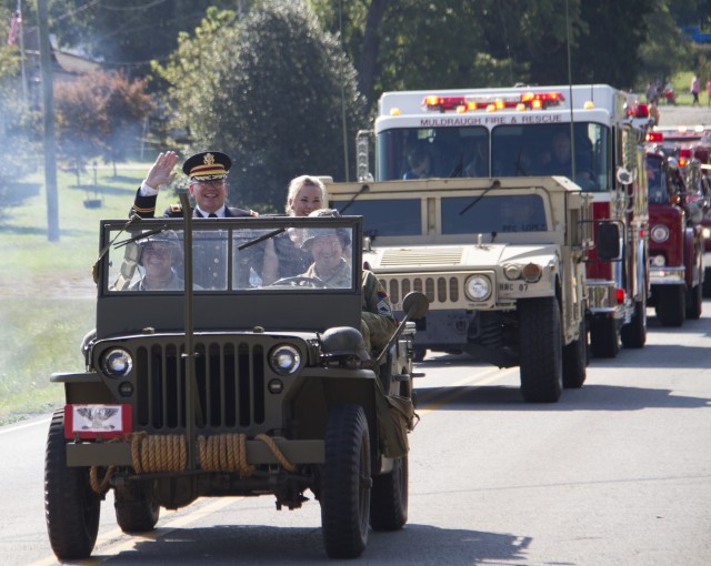 1st TSC Participates in Muldraugh "Down Home Days" Parade