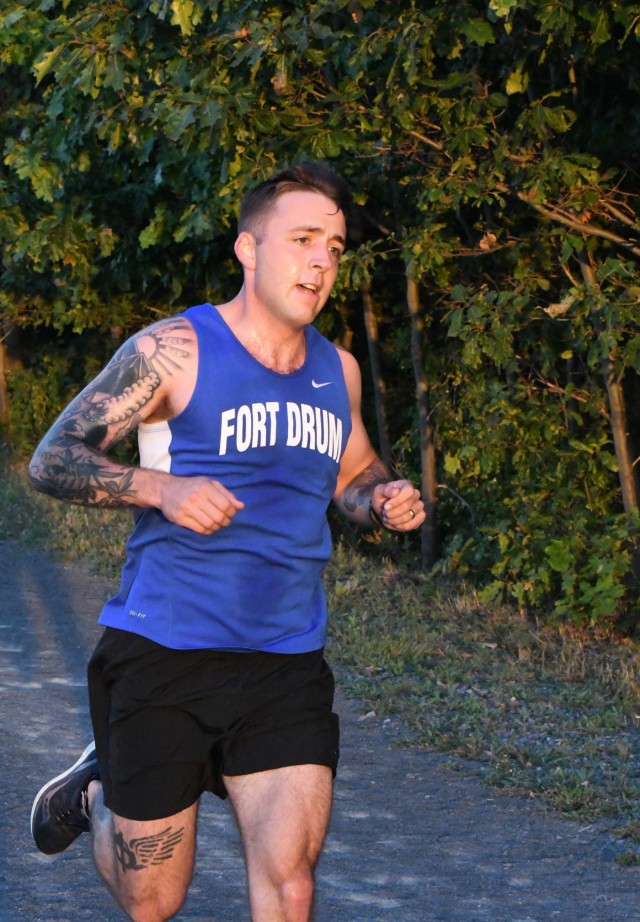 1BCT Runs Army Ten-Miler
