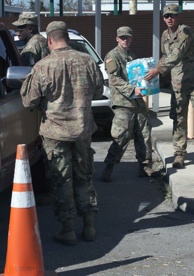 Florida Guard provides food and water to local citizens