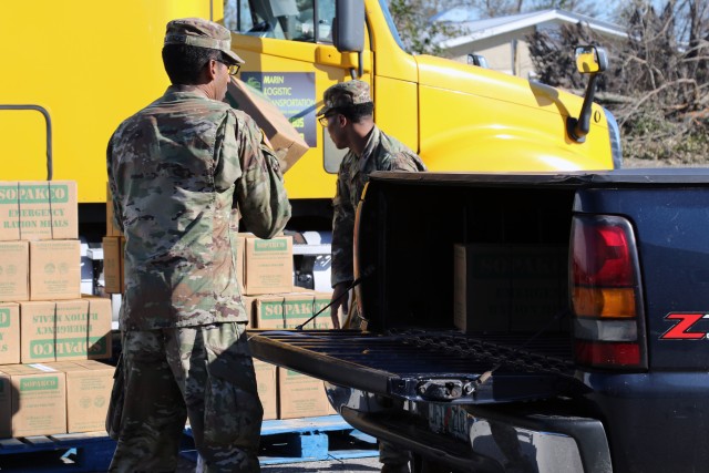 Florida Guard provides food and water to local citizens