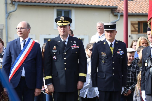 French Military Hosts 7th MSC for WWI Commemorations