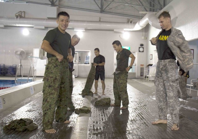 U.S. Soldiers, JGSDF members enhance aquatic confidence with water survival training