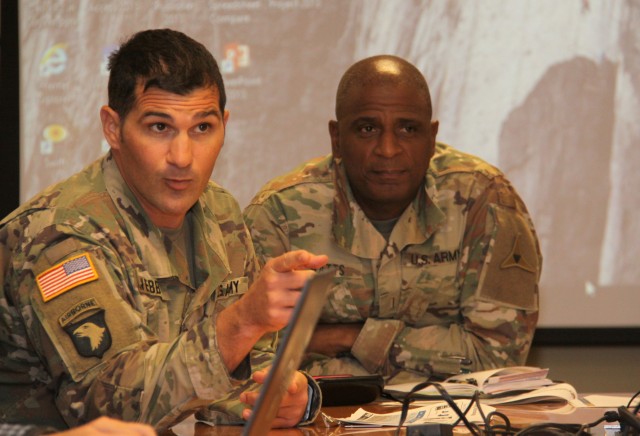 Soldiers look to future of Army's improved tactical server