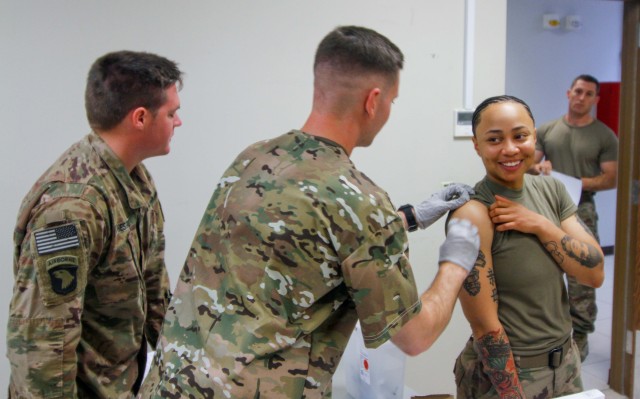 101st Lifeliner Medical Team Mobilizes to Administer the Influenza vaccination to Soldiers, D.A Civilians and Sister Services in Bagram, Afghanistan