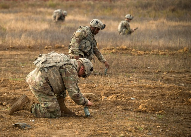 Airborne Soldiers wrap up Spider networked munition system upgrade test