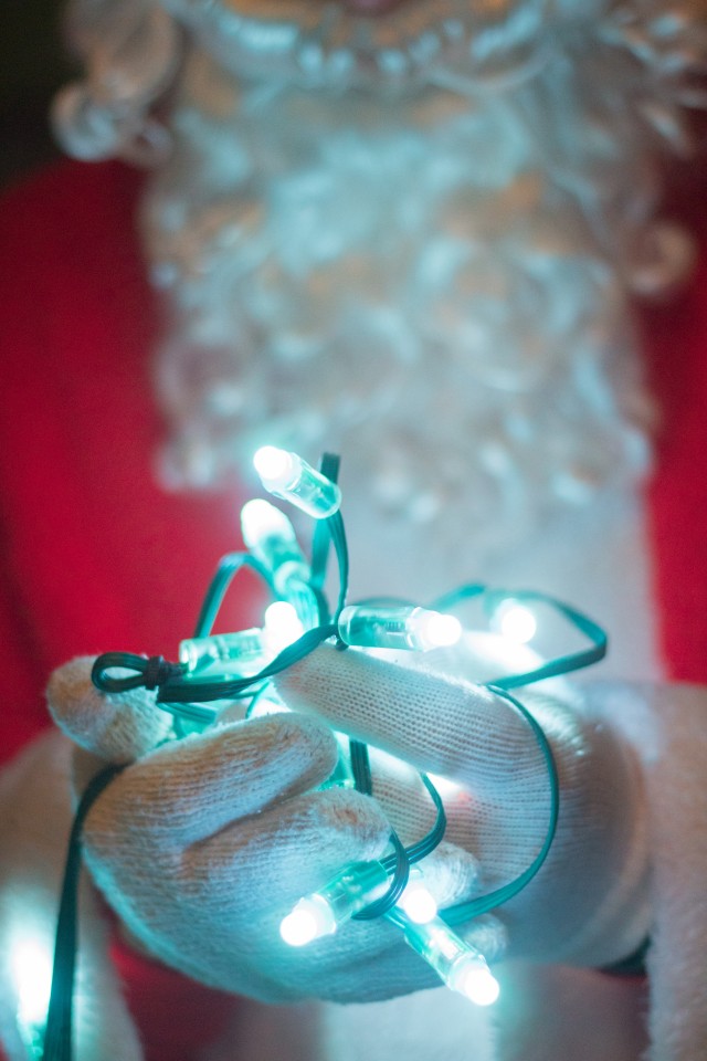 Jolly St. Nick puts his weight behind Fort Riley Soldier readiness