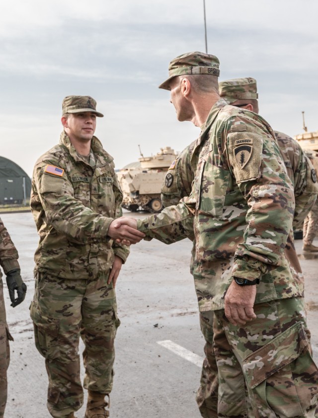 U.S. Army Maj. Gen. John Gronski visits Battle Group Poland